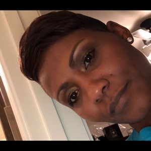 Meet your Posher, Tamala